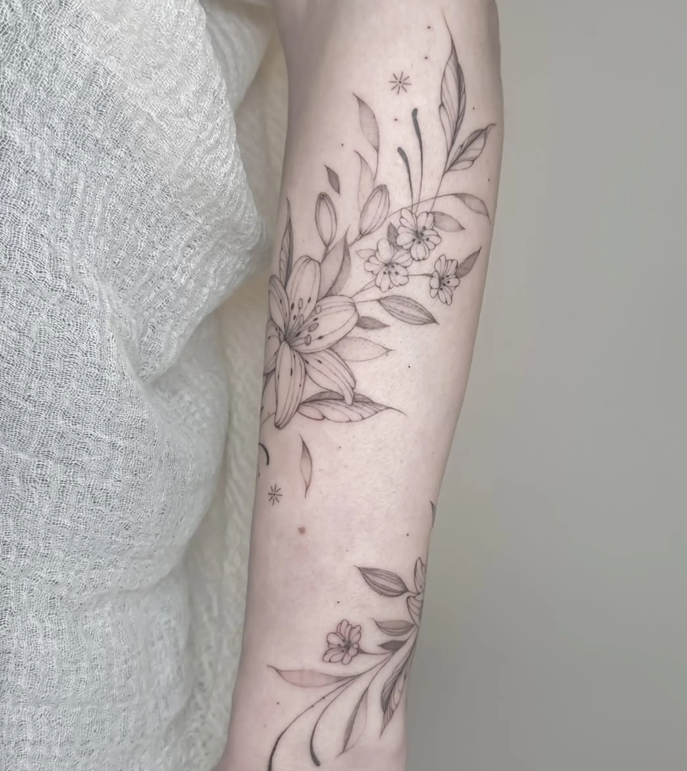 Read more about the article How Can You Keep Your Fine Line Tattoo from Fading?
