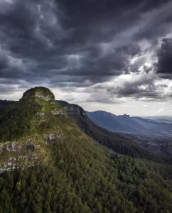 Read more about the article Can You Hike the Entire Great Dividing Range? What You Need to Know